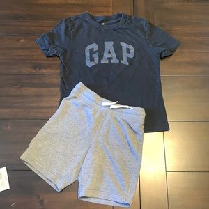 Shirt shorts set! Old Navy/ Gap size 5 boys